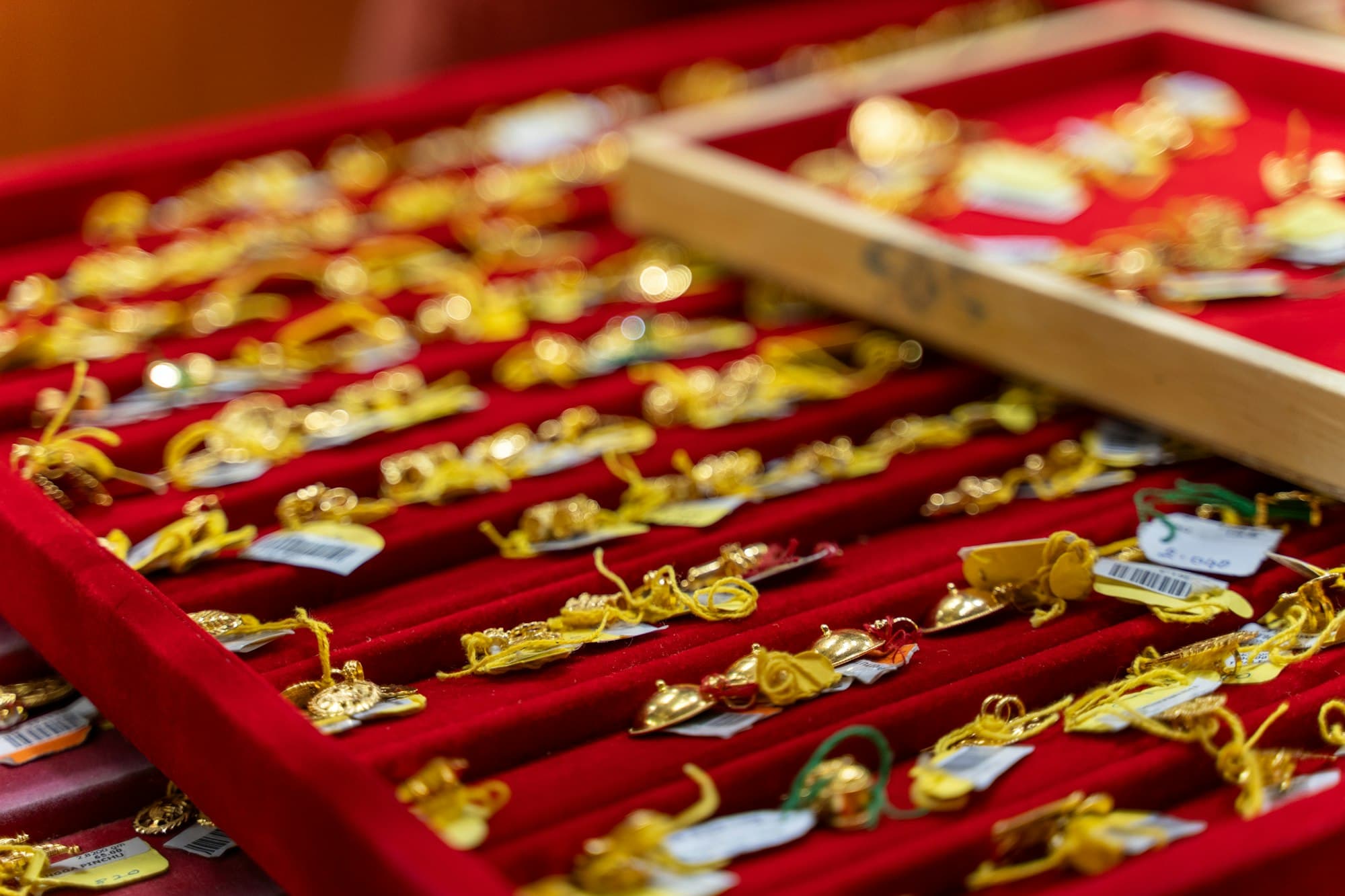 Gold jewelry collection